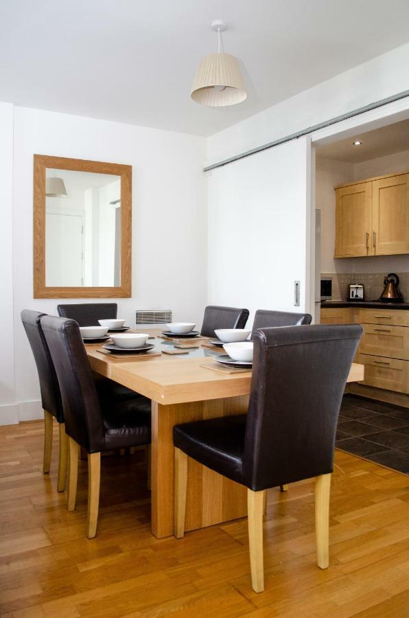 Serviced Apartment In Liverpool City Centre - Free Parking - Balcony - By Happy Days Zewnętrze zdjęcie